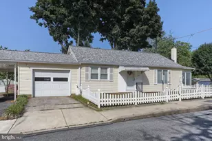 201 S Hetrick Ave, Palmyra, PA 17078 - Photo 3