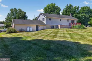 19 Palmyra Bellegrove Rd, Annville, PA 17003 - Photo 7