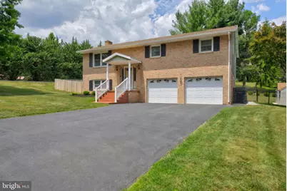 135 Horseshoe Boulevard, Annville, PA 17003 - Photo 1