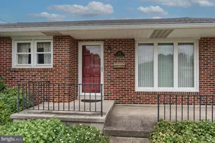 231 W Elm St, Palmyra, PA 17078 - Photo 5