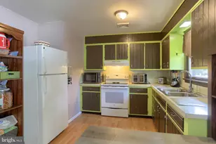 1411 Esther Dr, Lebanon, PA 17042 - Photo 15