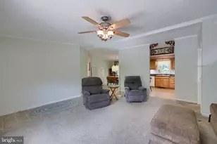 1037 Hemlock Cir, Manheim, PA 17545 - Photo 13