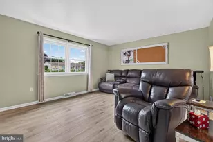 610 E Walnut St, Annville, PA 17003 - Photo 9