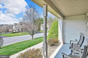 858 Water Edge Ct, Lebanon, PA 17046 - Photo 21