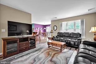 858 Water Edge Ct, Lebanon, PA 17046 - Photo 17