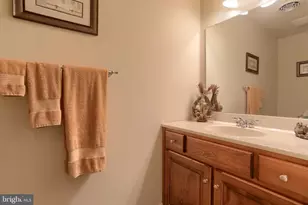 1020 English Dr, Lebanon, PA 17042 - Photo 17