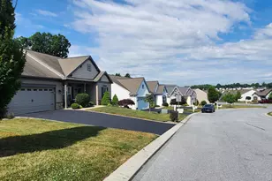 928 Sweetbay Ln Ln, Lebanon, PA 17046 - Photo 11