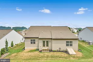 928 Sweetbay Ln, Lebanon, PA 17046 - Photo 31