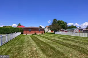 345 W Carpenter Ave, Myerstown, PA 17067 - Photo 25