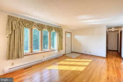 827 N 8th Avenue, Lebanon, PA 17046 - Photo 5