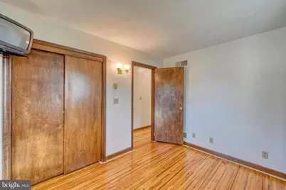 827 N 8th Avenue, Lebanon, PA 17046 - Photo 13