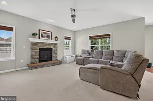 27 Finch Dr, Annville, PA 17003 - Photo 9
