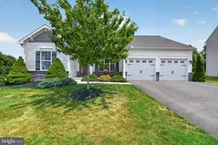 27 Finch Dr, Annville, PA 17003 - Photo 1