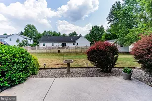 140 N Thistledown Dr, Palmyra, PA 17078 - Photo 15