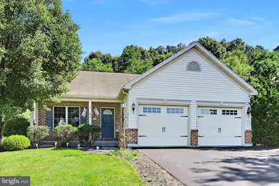 14 Cranberry Court, Lebanon, PA 17046 - Photo 1