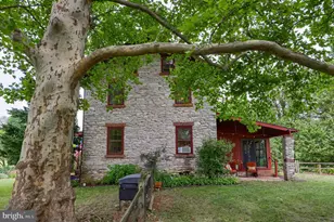 2401 S Lincoln Ave, Lebanon, PA 17042 - Photo 9