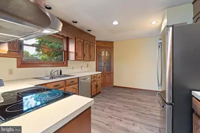 102 Lynnwood Drive, Palmyra, PA 17078 - Photo 11