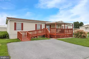 1300 E Kercher Ave, Myerstown, PA 17067 - Photo 1