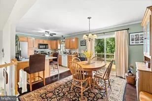 1431 E Maple St, Palmyra, PA 17078 - Photo 9