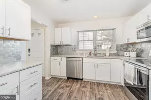 407 Cambridge Ct, Palmyra, PA 17078 - Photo 7