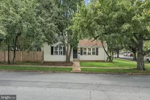 405 S Green St, Palmyra, PA 17078 - Photo 3