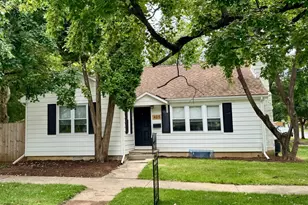 405 S Green St, Palmyra, PA 17078 - Photo 1