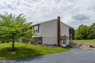 221 W Hamilton Ave, Myerstown, PA 17067 - Photo 5