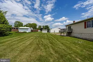 221 W Hamilton Ave, Myerstown, PA 17067 - Photo 9