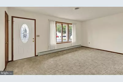 812 Sycamore Ln, Lebanon, PA 17046 - Photo 5