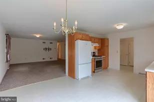202 Village Dr, Newmanstown, PA 17073 - Photo 9
