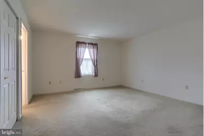 202 Village Dr, Newmanstown, PA 17073 - Photo 17