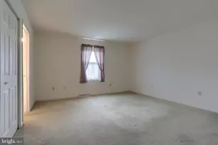 202 Village Dr, Newmanstown, PA 17073 - Photo 17