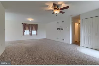 202 Village Dr, Newmanstown, PA 17073 - Photo 5