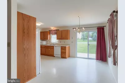 202 Village Dr, Newmanstown, PA 17073 - Photo 7