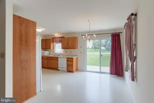 202 Village Dr, Newmanstown, PA 17073 - Photo 7