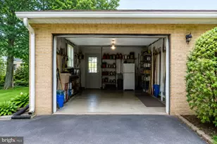 1813 Martin Dr, Lebanon, PA 17046 - Photo 9