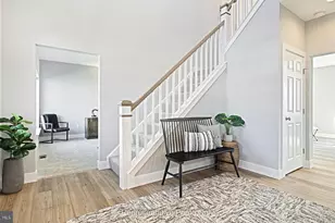 215 Dahlia Cir, Lebanon, PA 17042 - Photo 9