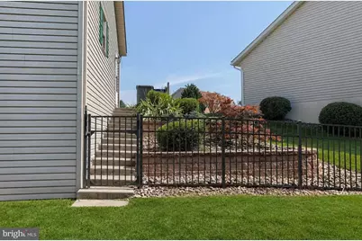 625 Progress Ave, Lebanon, PA 17042 - Photo 7