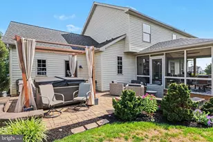 685 E Spruce St, Palmyra, PA 17078 - Photo 41
