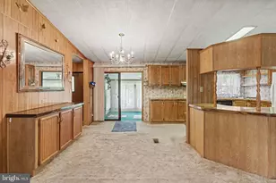 2015 E Pennsylvania Ave, Lebanon, PA 17042 - Photo 11