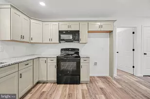 418 Elm St, Lebanon, PA 17042 - Photo 13