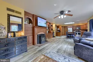 1701 Hickory Dr, Lebanon, PA 17042 - Photo 15