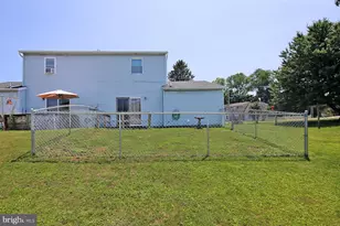 35 Walnut Mill Ln, Cleona, PA 17042 - Photo 5