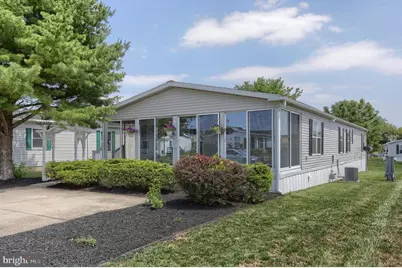 154 W Spruce Street, Palmyra, PA 17078 - Photo 1
