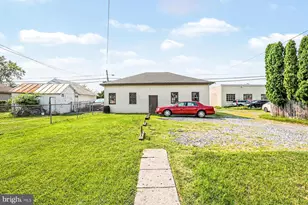 632 W Main St, Palmyra, PA 17078 - Photo 3