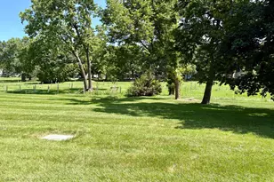 1520 Cambridge Ct, Palmyra, PA 17078 - Photo 3