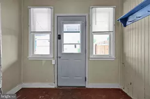 121 W Washington Ave, Myerstown, PA 17067 - Photo 25