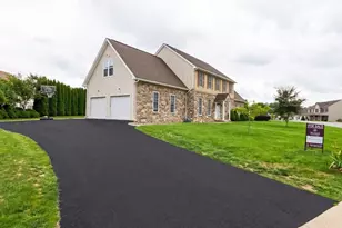305 Catherine Ct, Lebanon, PA 17042 - Photo 5