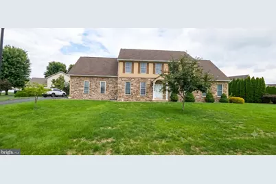 305 Catherine Court, Lebanon, PA 17042 - Photo 3