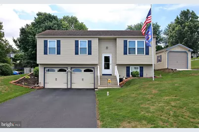 10 Aspen Way, Lebanon, PA 17046 - Photo 1